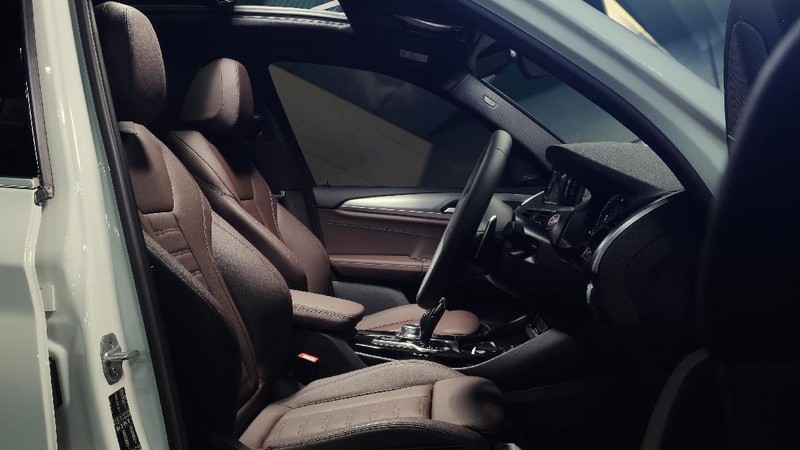 BMW X7 (Dok. BMW Group Indonesia)