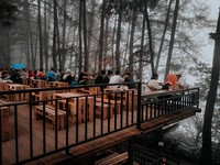 Termasuk Kopi Daong, Ini 5 Tempat Ngopi Paling Hits di Bogor