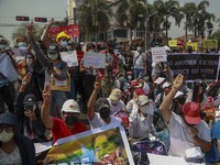 Myanmar Chaos, Jurnalis Ditahan, Seorang Wanita Ditembak!