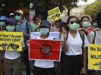 Demo Belum Kelar, Junta Militer Buat Pesta Khusus di Resor?