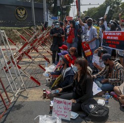 Heboh Kedubes RI Diserbu Myanmar, Menlu Bertemu Pejabat Junta