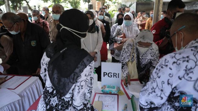 DPR Usul Gaji Guru di Indonesia Rp 25 Juta per Bulan