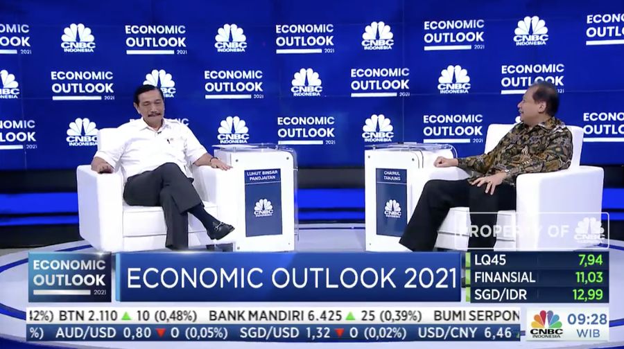 Chairul Tanjung & Luhut Binsar Pandjaitan dalam acara CNBC Indonesia Economic Outlook dengan tema 