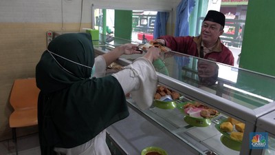 Ilustrasi warteg. (CNBC Indonesia/Muhammad Sabki) Ilustrasi warteg. (CNBC Indonesia/Muhammad Sabki)
