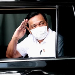 Cerita Luhut: 7 Tahun Jadi Presiden, Jokowi tidak Berubah