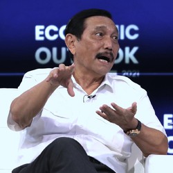Luhut: Masih Terdapat Masyarakat yang Menolak Divaksinasi!
