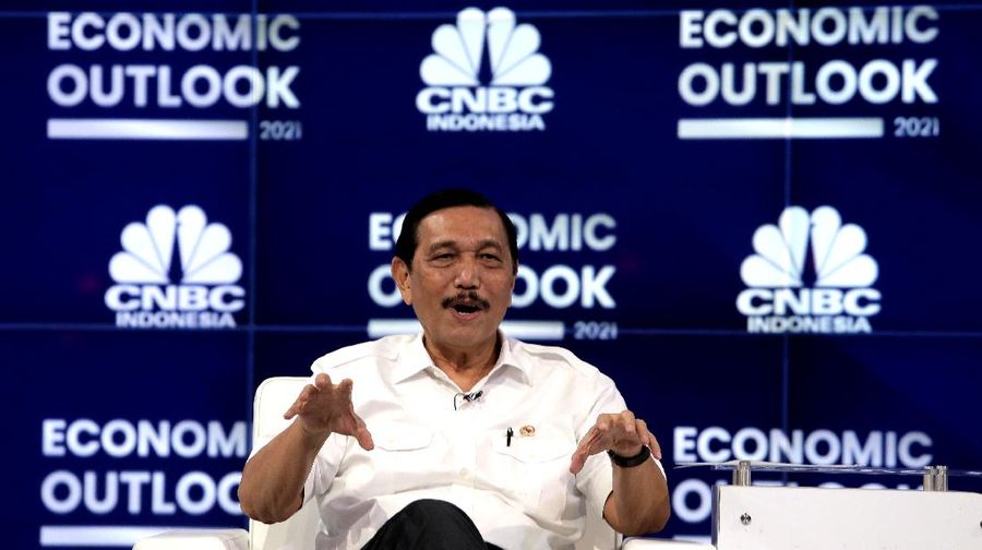 Luhut Binsar Pandjaitan dalam acara CNBC Indonesia Economic Outlook dengan tema