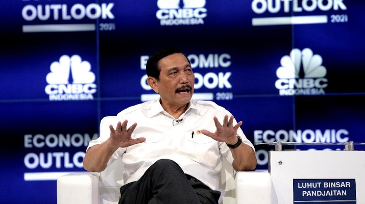 Luhut Binsar Pandjaitan dalam acara CNBC Indonesia Economic Outlook dengan tema Luhut Binsar Pandjaitan dalam acara CNBC Indonesia Economic Outlook dengan tema