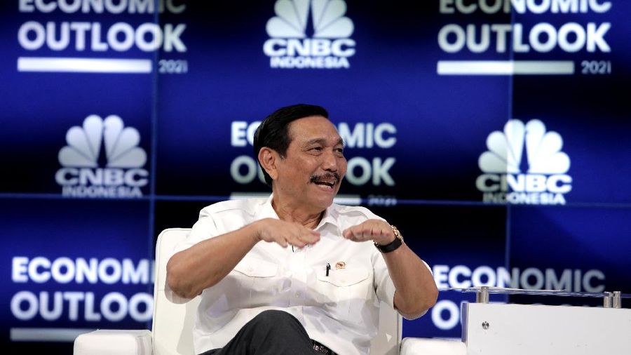 Luhut Binsar Pandjaitan dalam acara CNBC Indonesia Economic Outlook dengan tema