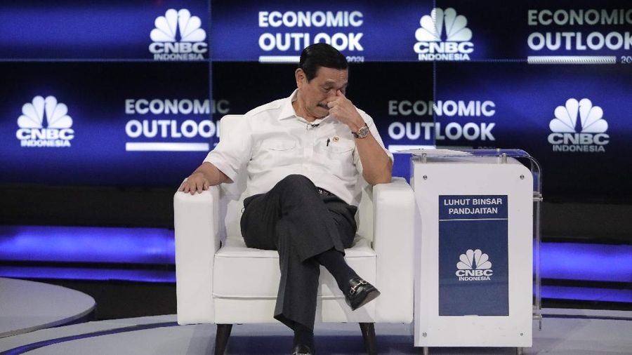 Luhut Binsar Pandjaitan dalam acara CNBC Indonesia Economic Outlook dengan tema 