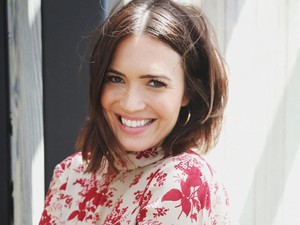 Rumah Dilalap Kebakaran LA, Mandy Moore: Ada yang Utuh Tapi...