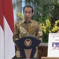 Jokowi Sentil Menkominfo Soal Utilisasi Palapa Ring