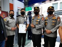 Tegas ke Pelanggar 3M, Satpam BRI Raih Penghargaan dari Polri