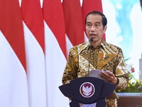 Breaking: Jokowi Cabut Aturan Investasi Miras di RI