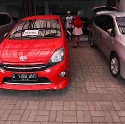 Mobil Bekas Makin Hancur-Hancuran, Pedagang Banting Harga!