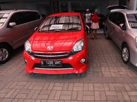 Mobil Bekas Makin Hancur-Hancuran, Pedagang Banting Harga!