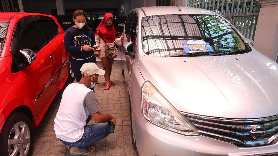 Penjualan Mobil Bekas. (CNBC Indonesia/Andean Kristianto)