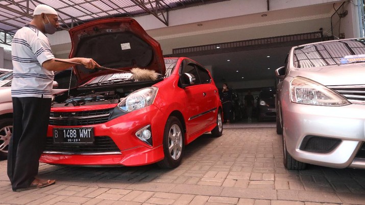 Penjualan Mobil Bekas. (CNBC Indonesia/Andean Kristianto) Penjualan Mobil Bekas. (CNBC Indonesia/Andean Kristianto)