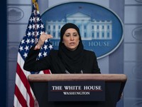 Heboh Pejabat Biden Muslimah Berjilbab Sameera Fazili