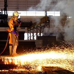 Pembebasan Bea Masuk Batam, Industri Baja Minta Diawasi Ketat
