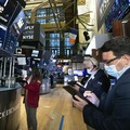 Pasar Ambruk Gara-Gara The Fed, Investor Perlu Panik?