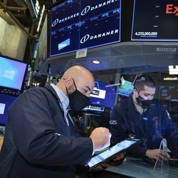 Kinerja Catat Kinerja Baik, Wall Street Dibuka Variatif