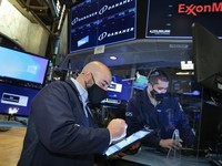 Penantian Laporan Tenaga Kerja Bikin Wall Street Dibuka di Zona Hijau