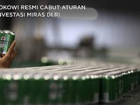 Dengarkan Ulama, Jokowi Akhirnya Cabut Aturan Investasi Miras