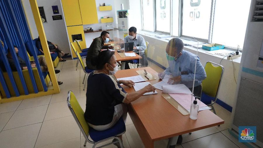 Kantor Pajak Buka Pelayanan Pengisian SPT, Rabu (3/3/2021). (CNBC Indonesia/Andrean Kristianto)