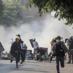 Ambyar! Ekonomi Myanmar Kontraksi 10% karena Kudeta Junta