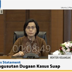 PNS Pajak yang Diduga Terima Suap Bebas Tugas & Mundur