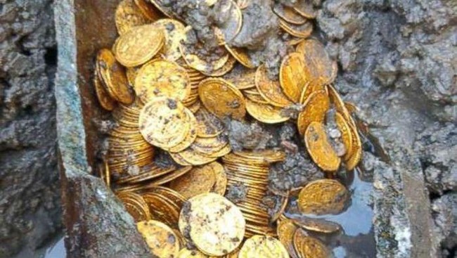Gold and diamonds found at former Japanese base in Cigombong in 1946