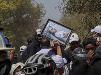 Mengenal Deng Jia Xi, Milenial Si 'Mortir' Demo Myanmar