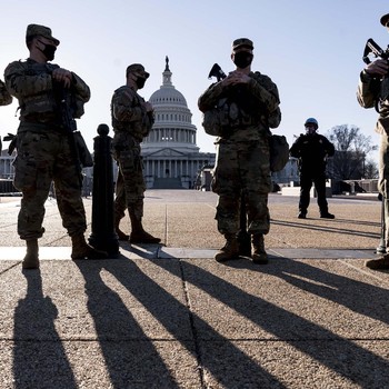 Takut Diserbu Massa Trump, Polisi-Tentara Jaga Gedung DPR AS