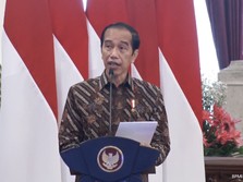 Produk UMKM Harus 'Bejejer' di Depan Mall, LV Di Belakang Aja