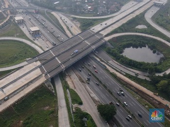 Detik-Detik Puncak Mudik, Tol Jabodetabek dan Jabar Mulai Padat