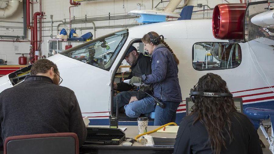 Preparations are underway to inspect, weigh and balance the Tecnam fuselage before it heads to Mojave, California, for wing integration.
Credits: NASA Photo / Ken Ulbrich