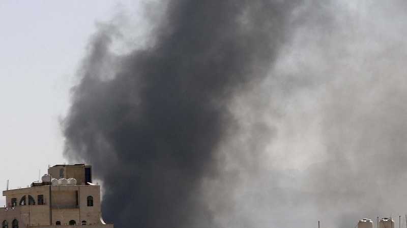Sebuah drone kembali menyerang Arab Saudi. Kali ini, pesawat itu menyerang pelabuhan minyak. (AP/Hani Mohammed)