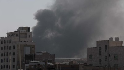 Sebuah drone kembali menyerang Arab Saudi. Kali ini, pesawat itu menyerang pelabuhan minyak. (AP/Hani Mohammed) Sebuah drone kembali menyerang Arab Saudi. Kali ini, pesawat itu menyerang pelabuhan minyak. (AP/Hani Mohammed)
