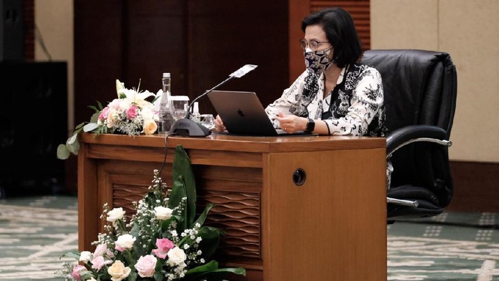Sri Mulyani dan Suahasil lapor SPT. (Dok humas pajak)