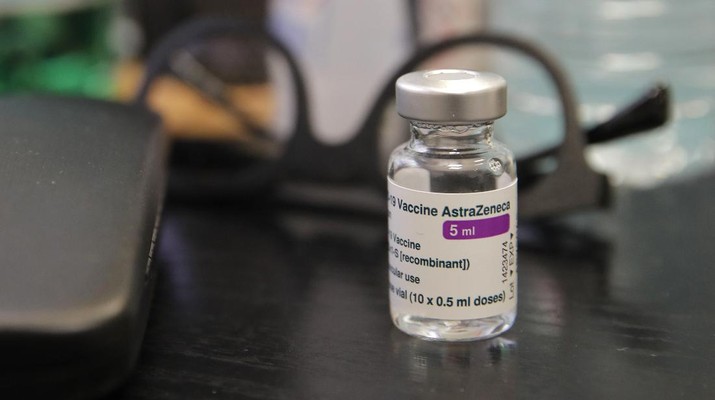 Vaksin AstraZeneca. (AP/Christophe Ena) Vaksin AstraZeneca. (AP/Christophe Ena)