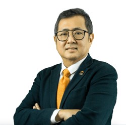 Kakak Hary Tanoe Akuisisi Emiten Taksi Ini, Labanya Rp95 Juta