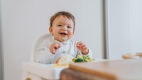 Bayi Mulai MPASI? Ini Cara Memilih High Chair yang Aman