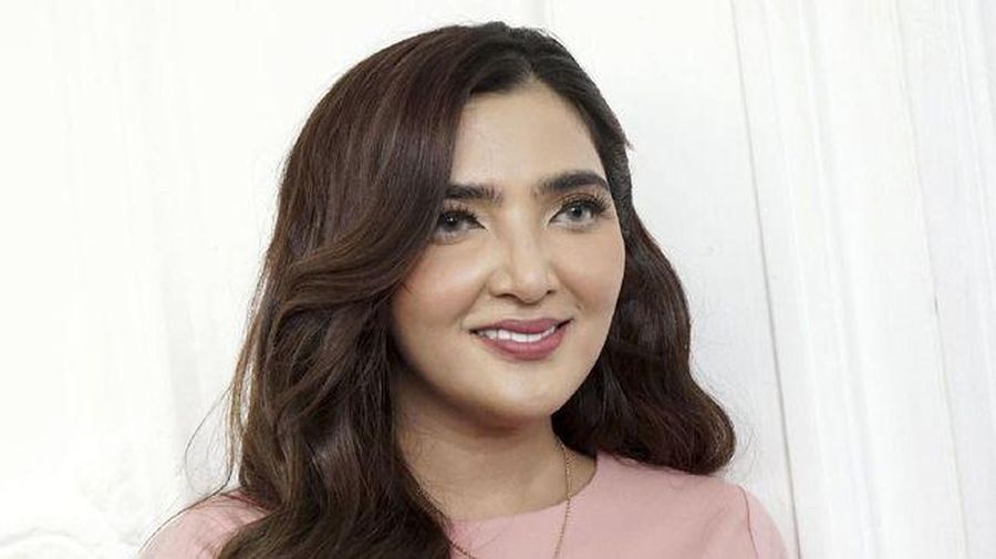 Setelah berjuang melawan masa kritis akibat Covid-19 yang menyerangnya, Ashanty diperbolehkan menjalani isolasi mandiri di rumah. (Detikcom/Palevi S)