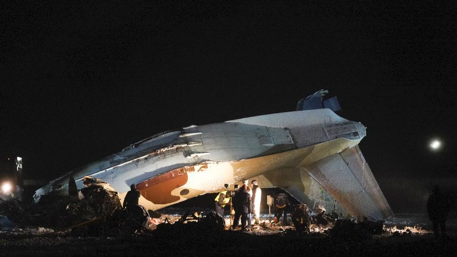 Kecelakaan Pesawat di Kazakhstan pada (13/3/2021). AP/Vladimir Tretyakov