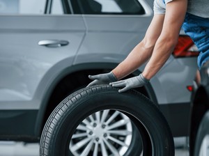 Ban Mobil Hilang Dicuri Saat Parkir, Pihak Mal di Kemayoran Ganti Rugi
