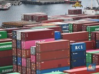 Ada Puasa Tapi Ekonomi RI Lesu, Pertumbuhan PDB Diramal Gak Sampai 5%