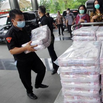 Gila! Gepokan Duit Rp 52 M Kasus Suap Korupsi Benih Lobster