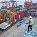 Impor Diramal Naik Lagi, Ekonomi RI Siap Terbang Tinggi?