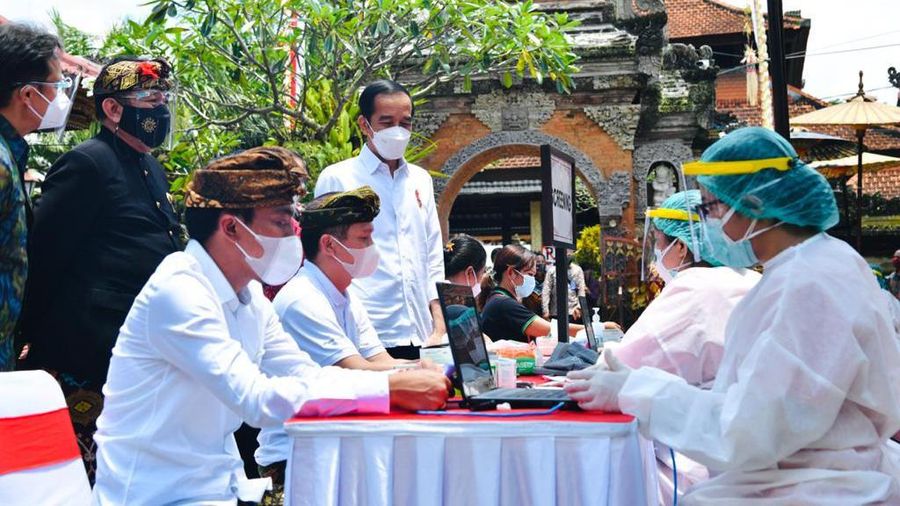 Presiden Jokowi Tinjau Vaksinasi Massal, Gianyar - Bali, (16/3/2021). (Dok: Biro Pers Sekretariat Presiden)